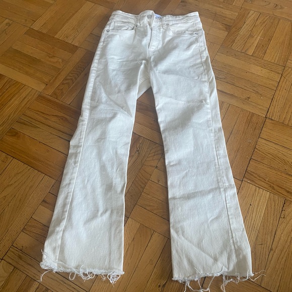 Zara Denim - ZARA • frayed cream jeans